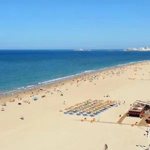 apartamento-candari-playa-en-cadiz.es-andalucia.com/