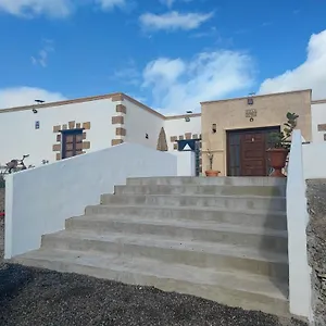 villa-petra.in-canary-islands.com/